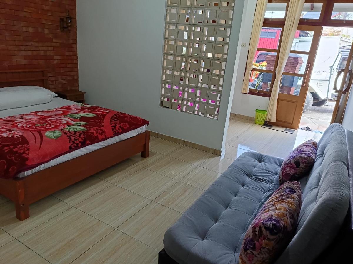 Warung Rizka Apartment Ngadisari Bagian luar foto